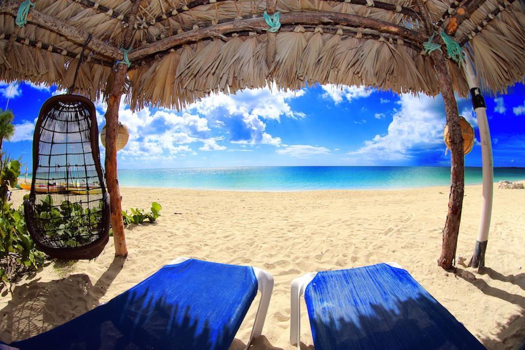 Rollezz Villas Beach Resort Old Bight Esterno foto